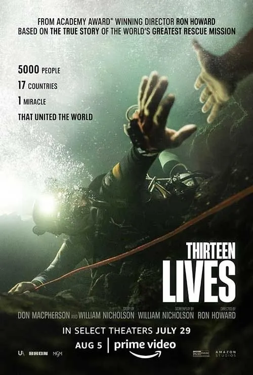 Affiche officielle du film Thirteen Lives en streaming fluide